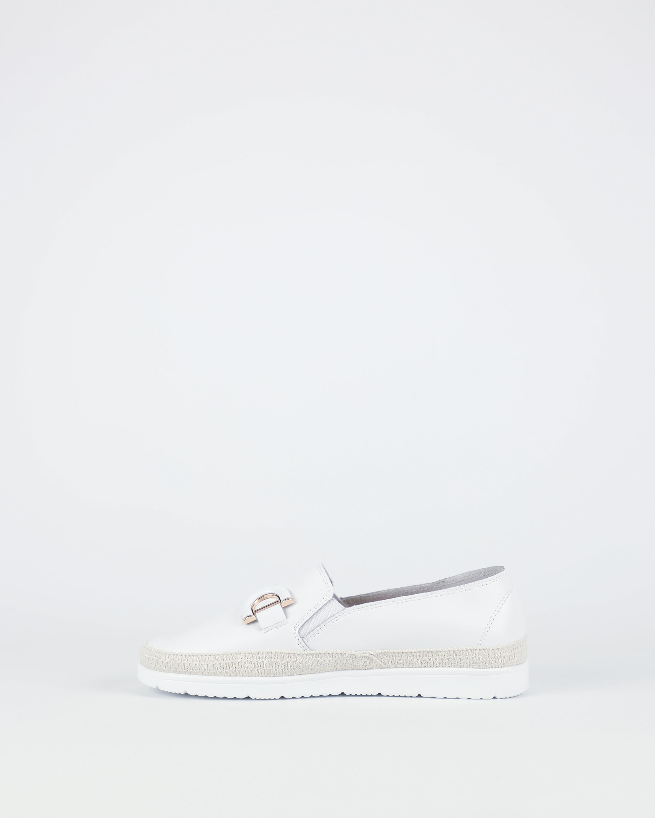 Montego - White