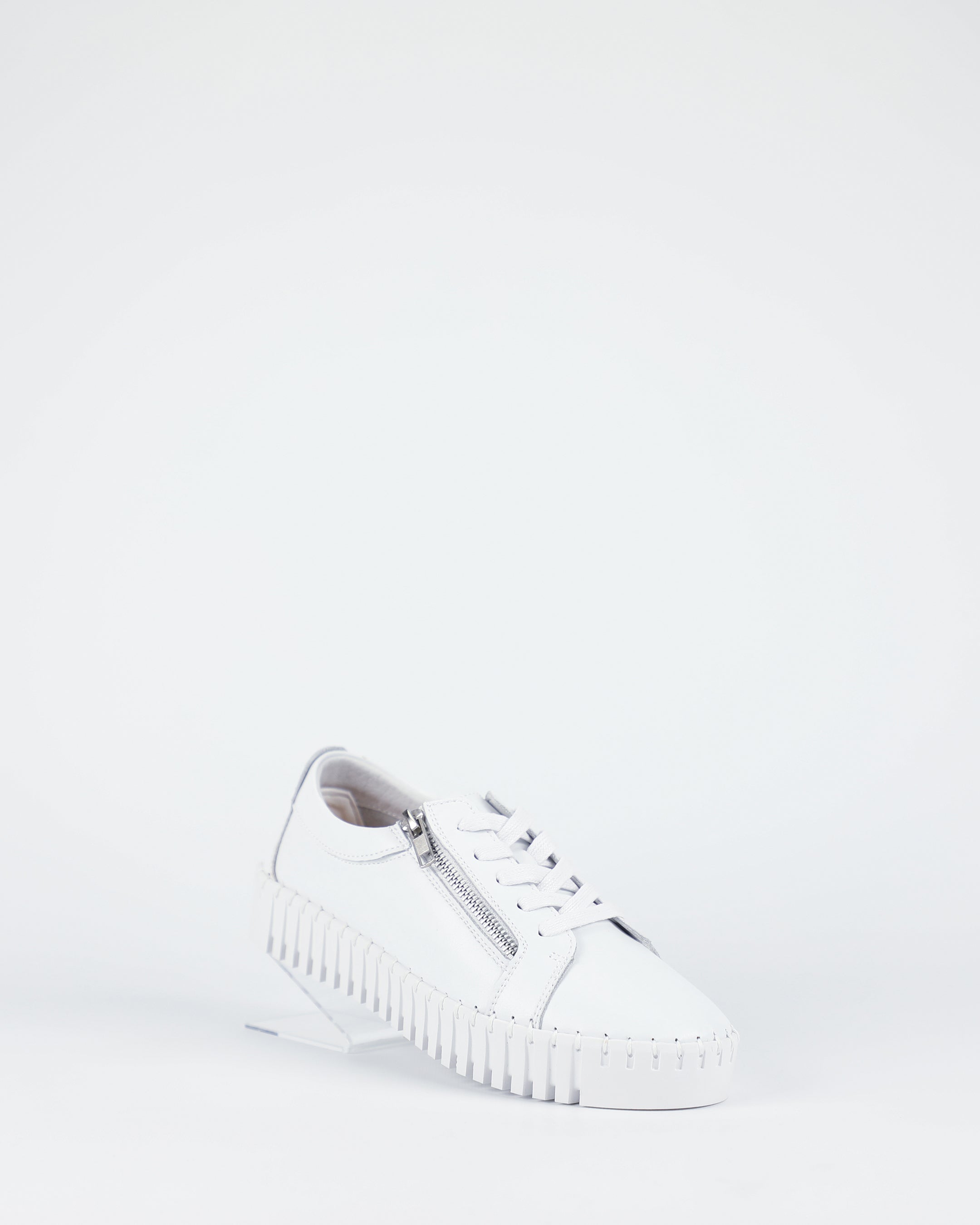 New Medusa - White