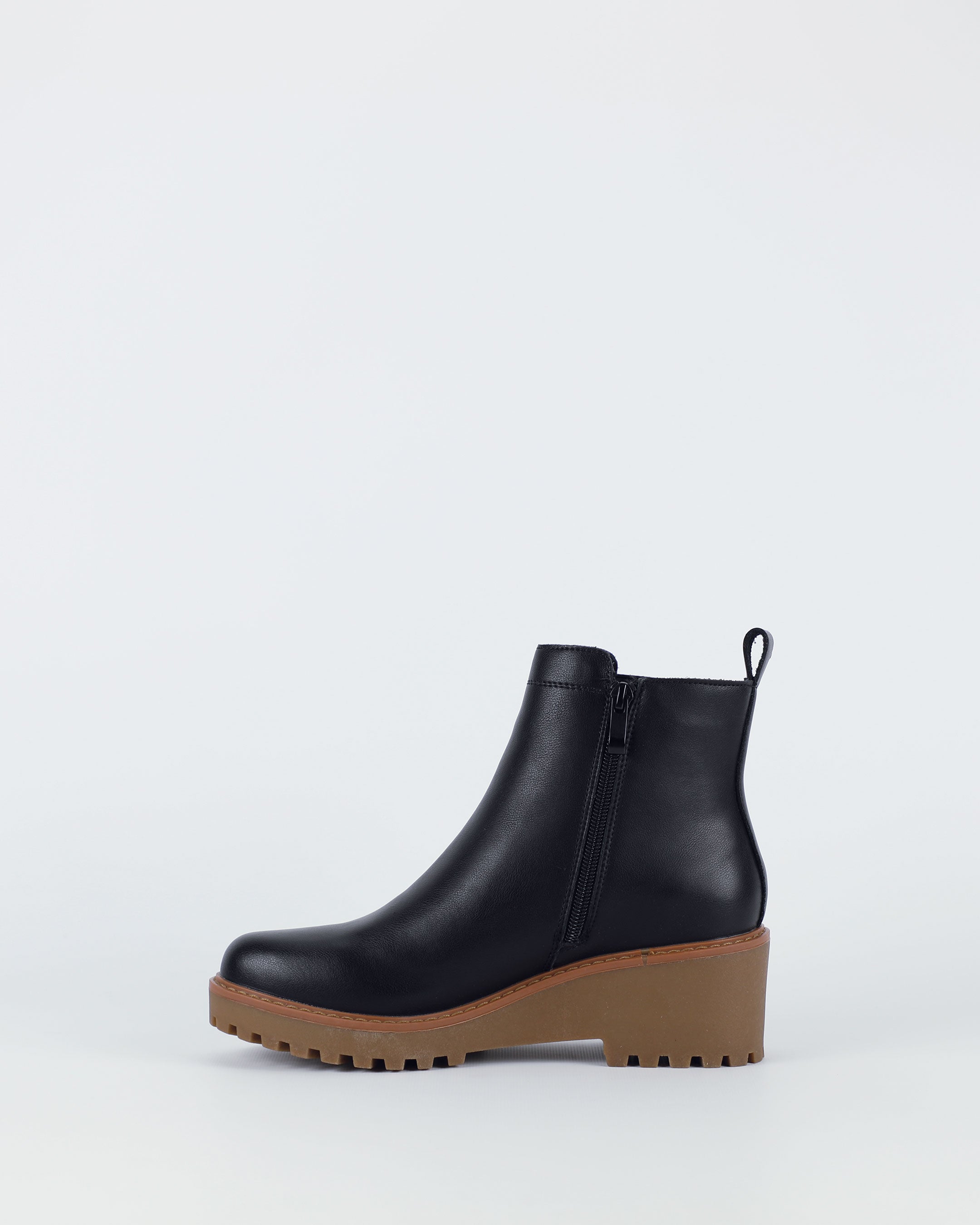 Nicola – Women's Black Boot by Bay Lane