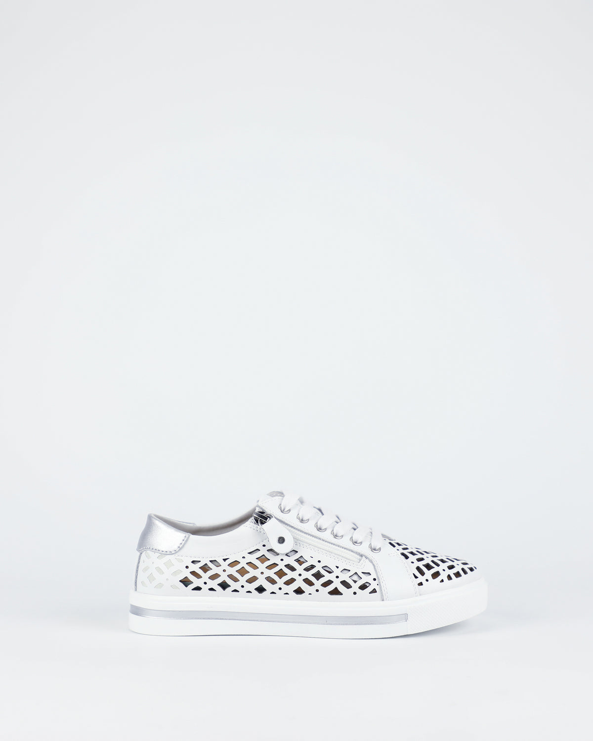Nova - White