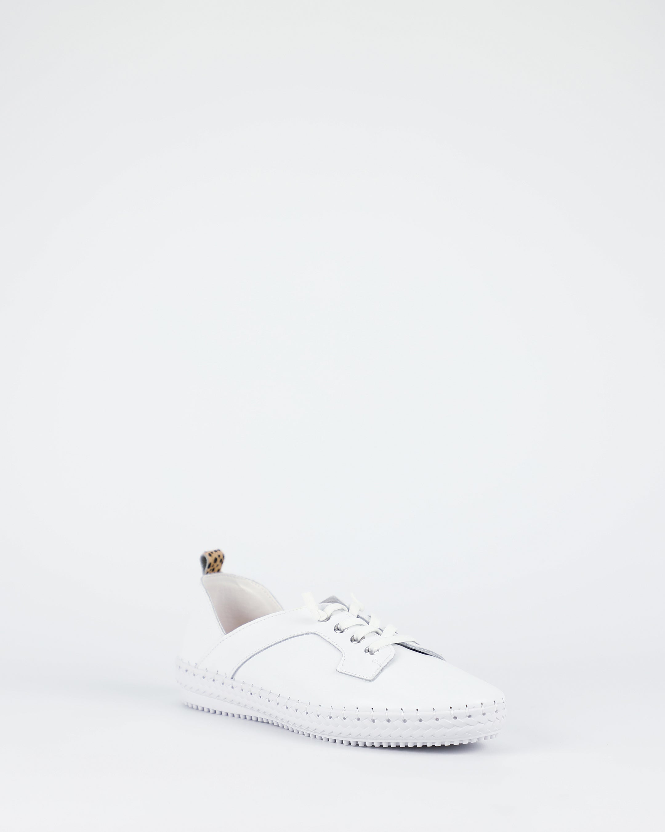 Scali - White